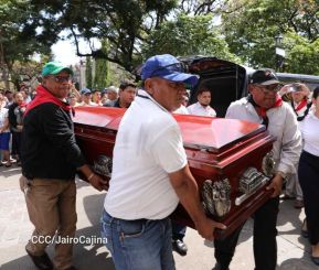 Nicaragüenses rinden honores a la Compañera Gladys Báez, forjadora de las generaciones revolucionarias