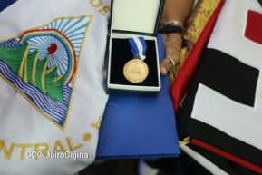 Nicaragüenses rinden honores a la Compañera Gladys Báez, forjadora de las generaciones revolucionarias