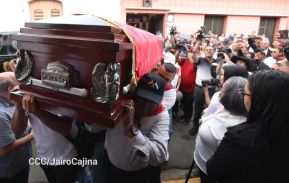 Nicaragüenses rinden honores a la Compañera Gladys Báez, forjadora de las generaciones revolucionarias