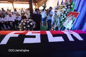 Nicaragüenses rinden honores a la Compañera Gladys Báez, forjadora de las generaciones revolucionarias