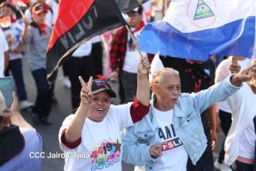 Caminata Colorida en homenaje al 45 aniversario de la Cruzada Nacional de Alfabetización