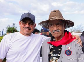 Caminata Colorida en homenaje al 45 aniversario de la Cruzada Nacional de Alfabetización
