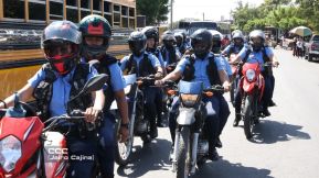 Familias nicaragüenses caminan como Pueblo Victorioso, Pueblo que Vence