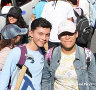 Familias nicaragüenses caminan como Pueblo Victorioso, Pueblo que Vence