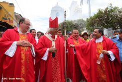 León se vistió de fiesta con visita del Cardenal Brenes