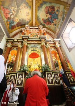 León se vistió de fiesta con visita del Cardenal Brenes