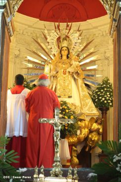 León se vistió de fiesta con visita del Cardenal Brenes