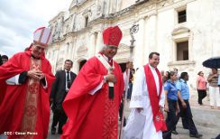 León se vistió de fiesta con visita del Cardenal Brenes