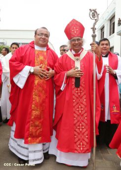 León se vistió de fiesta con visita del Cardenal Brenes