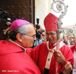 León se vistió de fiesta con visita del Cardenal Brenes