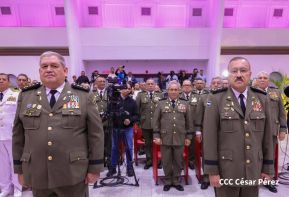 Acto de otorgamiento de los grados militares de Coronel General a mandos del Ejército de Nicaragua