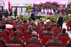 Acto de otorgamiento de los grados militares de Coronel General a mandos del Ejército de Nicaragua