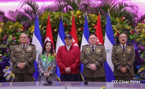 Acto de otorgamiento de los grados militares de Coronel General a mandos del Ejército de Nicaragua