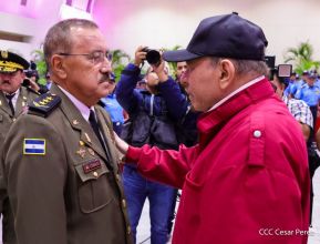 Acto de otorgamiento de los grados militares de Coronel General a mandos del Ejército de Nicaragua