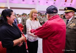 Acto de otorgamiento de los grados militares de Coronel General a mandos del Ejército de Nicaragua