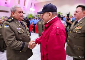 Acto de otorgamiento de los grados militares de Coronel General a mandos del Ejército de Nicaragua
