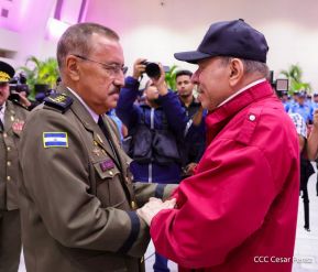 Acto de otorgamiento de los grados militares de Coronel General a mandos del Ejército de Nicaragua