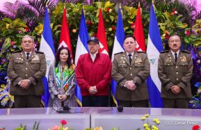 Acto de otorgamiento de los grados militares de Coronel General a mandos del Ejército de Nicaragua