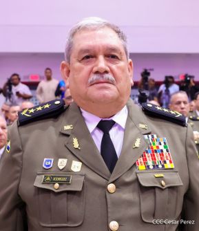 Acto de otorgamiento de los grados militares de Coronel General a mandos del Ejército de Nicaragua