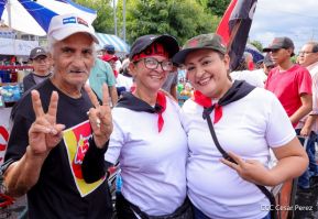 Caminata en conmemoración de los Héroes y Mártires de la Gesta de la Colina 110 