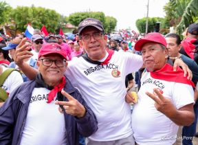 Caminata en conmemoración de los Héroes y Mártires de la Gesta de la Colina 110 