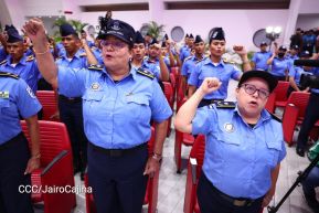 Nicaragua conmemora natalicio del Comandante Carlos Fonseca con acto de ascensos de la Policía Nacional