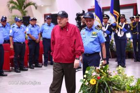 Nicaragua conmemora natalicio del Comandante Carlos Fonseca con acto de ascensos de la Policía Nacional