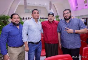 Nicaragua conmemora natalicio del Comandante Carlos Fonseca con acto de ascensos de la Policía Nacional