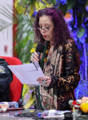 Nicaragua conmemora natalicio del Comandante Carlos Fonseca con acto de ascensos de la Policía Nacional