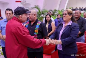 Nicaragua conmemora natalicio del Comandante Carlos Fonseca con acto de ascensos de la Policía Nacional