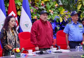 Nicaragua conmemora natalicio del Comandante Carlos Fonseca con acto de ascensos de la Policía Nacional