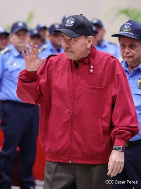 Nicaragua conmemora natalicio del Comandante Carlos Fonseca con acto de ascensos de la Policía Nacional