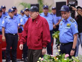 Nicaragua conmemora natalicio del Comandante Carlos Fonseca con acto de ascensos de la Policía Nacional