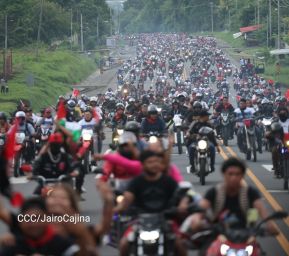 Motorizada Siempre 19 en homenaje al Repliegue Táctico a Masaya