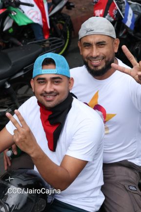 Hacia el 46/19: Aficionados por las motos protagonizan Motorizada Dos, Siempre 19