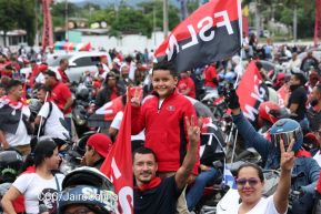 Hacia el 46/19: Aficionados por las motos protagonizan Motorizada Dos, Siempre 19
