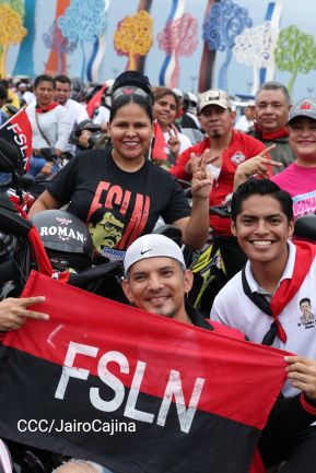 Hacia el 46/19: Aficionados por las motos protagonizan Motorizada Dos, Siempre 19