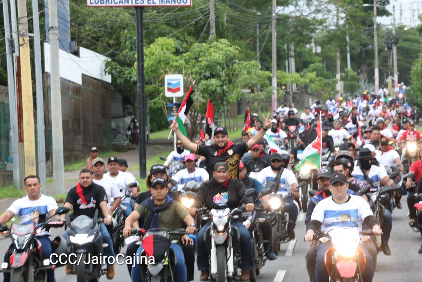 Hacia el 46/19: Aficionados por las motos protagonizan Motorizada Dos, Siempre 19