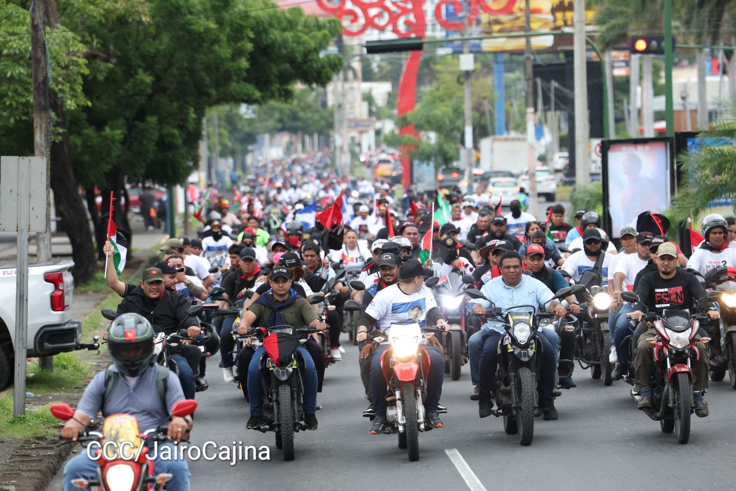 Hacia el 46/19: Aficionados por las motos protagonizan Motorizada Dos, Siempre 19