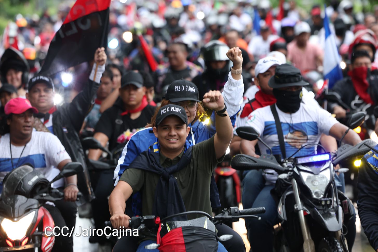 Hacia el 46/19: Aficionados por las motos protagonizan Motorizada Dos, Siempre 19