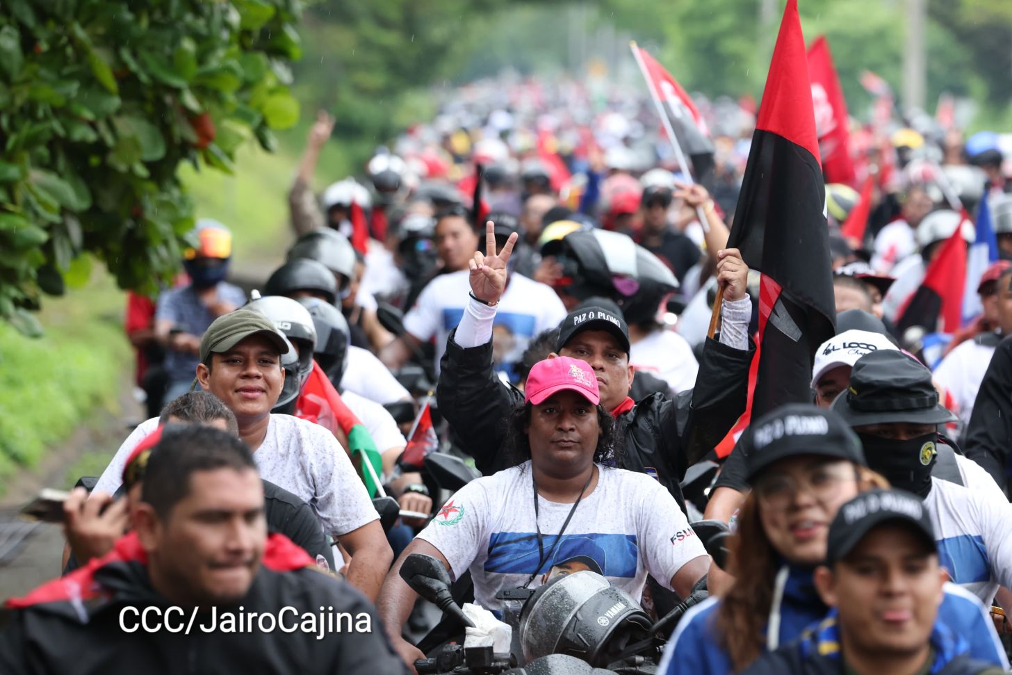 Hacia el 46/19: Aficionados por las motos protagonizan Motorizada Dos, Siempre 19