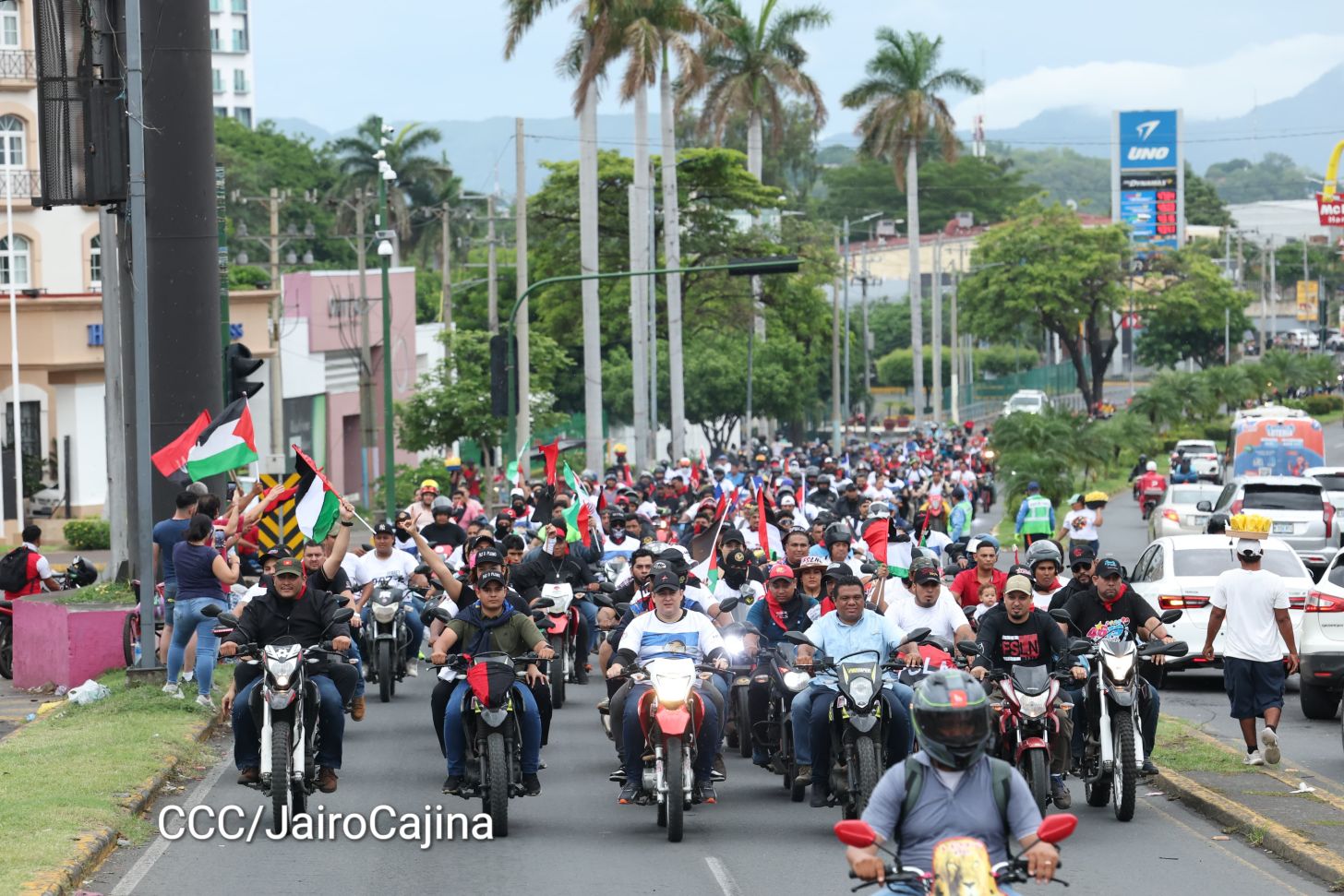 Hacia el 46/19: Aficionados por las motos protagonizan Motorizada Dos, Siempre 19