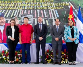 Acto de entrega de la Urbanización "Nuevas Victorias"