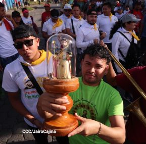 Miles acompañan la Roza del Camino en el inicio de las Fiestas Tradicionales de Managua 2025