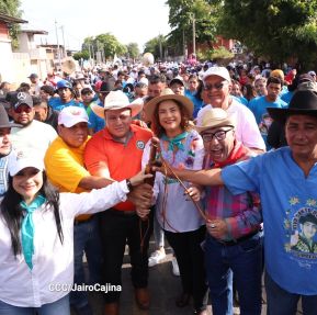 Miles acompañan la Roza del Camino en el inicio de las Fiestas Tradicionales de Managua 2025