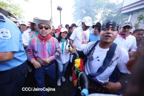 Miles acompañan la Roza del Camino en el inicio de las Fiestas Tradicionales de Managua 2025