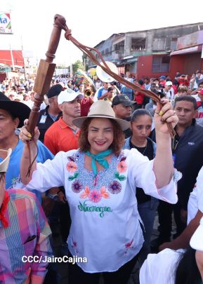 Miles acompañan la Roza del Camino en el inicio de las Fiestas Tradicionales de Managua 2025