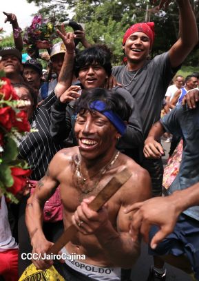 Miles acompañan la Roza del Camino en el inicio de las Fiestas Tradicionales de Managua 2025