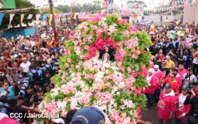 Multitudinaria procesión marca el retorno de Santo Domingo de Guzmán a Las Sierritas