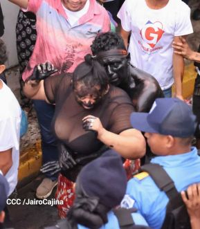 Multitudinaria procesión marca el retorno de Santo Domingo de Guzmán a Las Sierritas